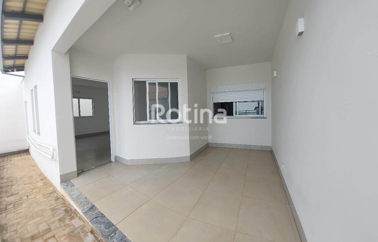 Casa Comercial para alugar, em Uberlândia no bairro Tabajaras no valor de R$ 6.500,00 - Rotina Imobiliária: 