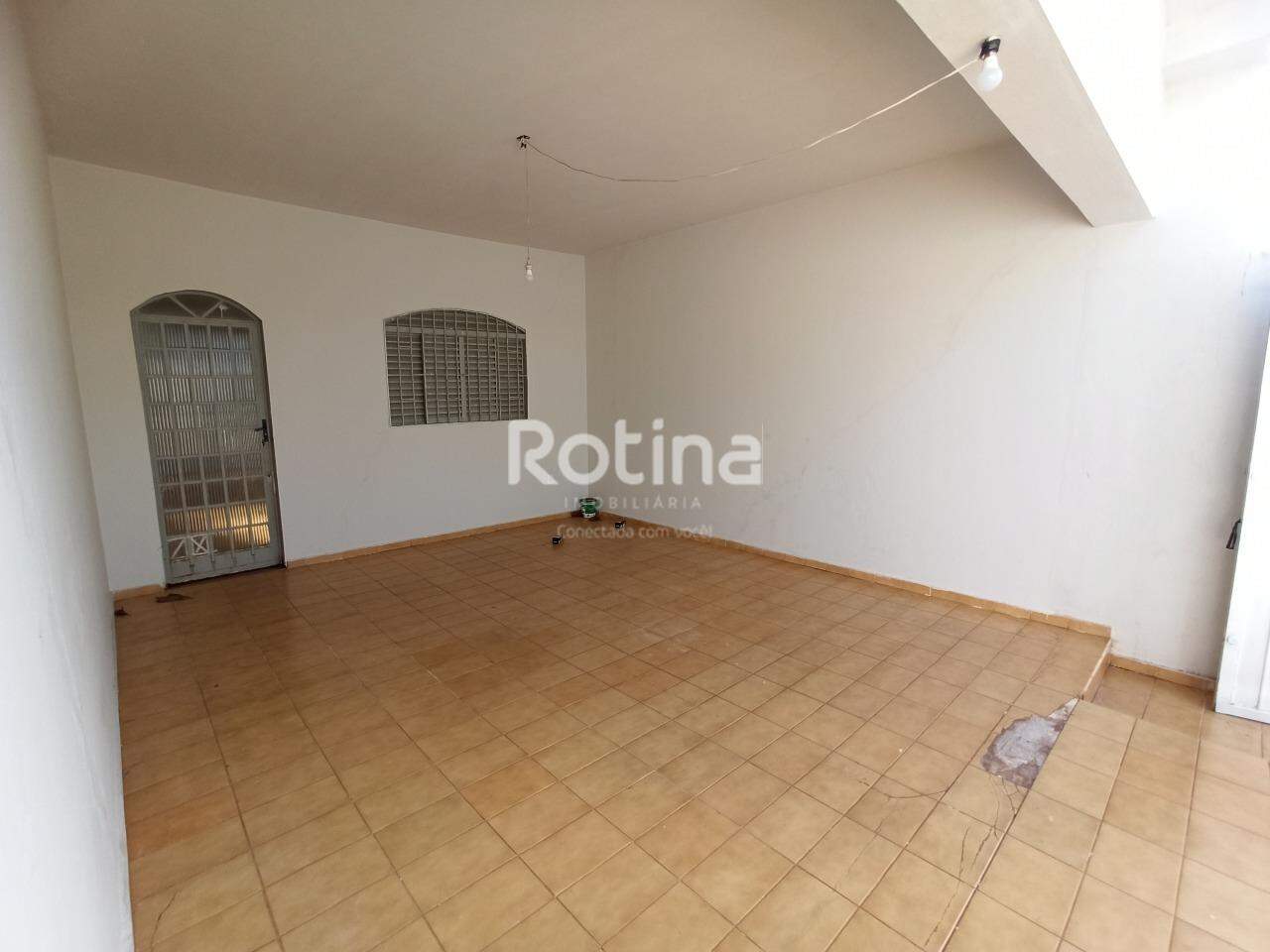 Casa para alugar, 3 quartos em Uberlândia no bairro Tibery no valor de R$ 2.200,00 - Rotina Imobiliária: 