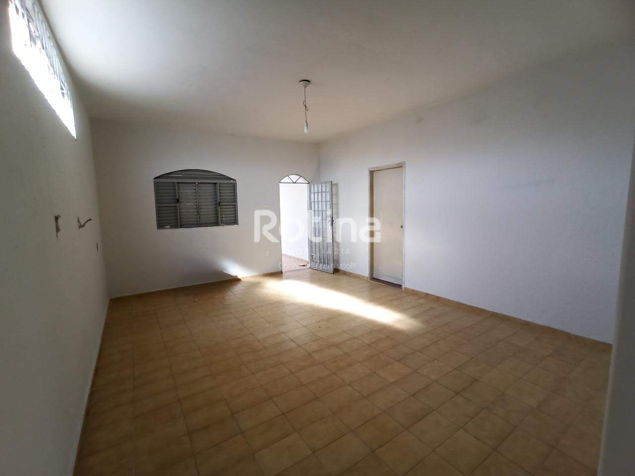 Casa para alugar, 3 quartos em Uberlândia no bairro Tibery no valor de R$ 2.200,00 - Rotina Imobiliária: 