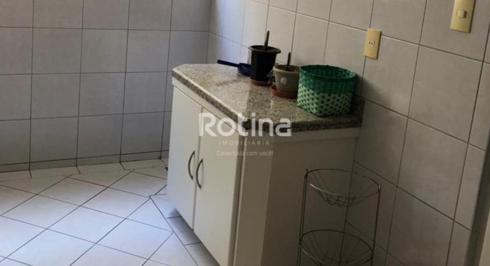 Apartamento para alugar, 3 quartos em Uberlândia no bairro Jardim Finotti no valor de R$ 2.980,00 - Rotina Imobiliária: 