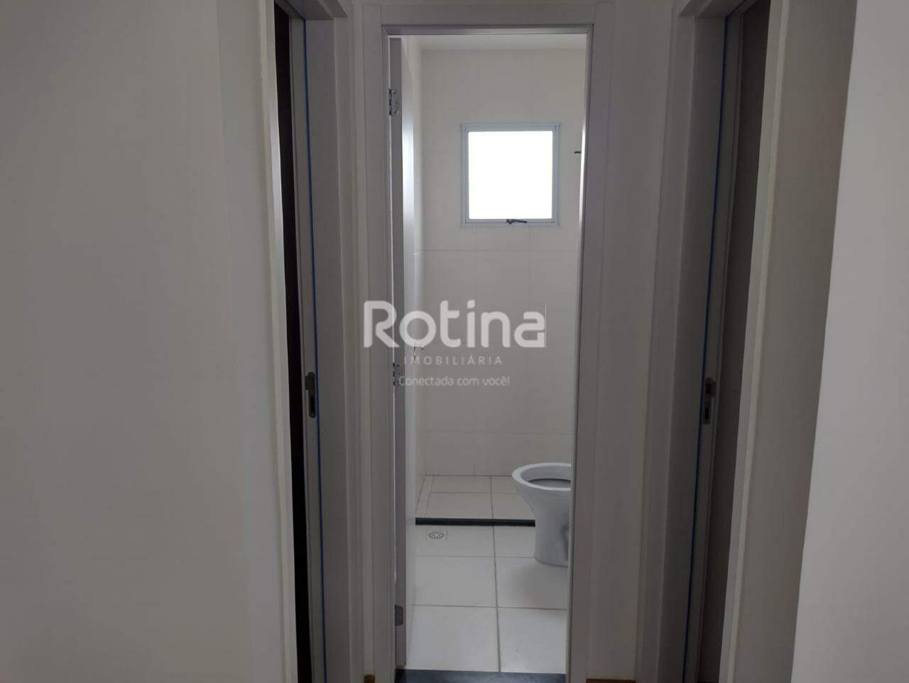 Apartamento para alugar, 2 quartos em Uberlândia no bairro Chacaras Tubalina e Quartel no valor de R$ 950,00 - Rotina Imobiliária: 