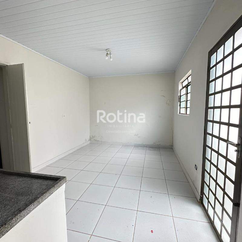 Casa Comercial à venda, em Uberlândia no bairro Nossa Senhora Aparecida no valor de R$ 1.000.000,00 - Rotina Imobiliária: 