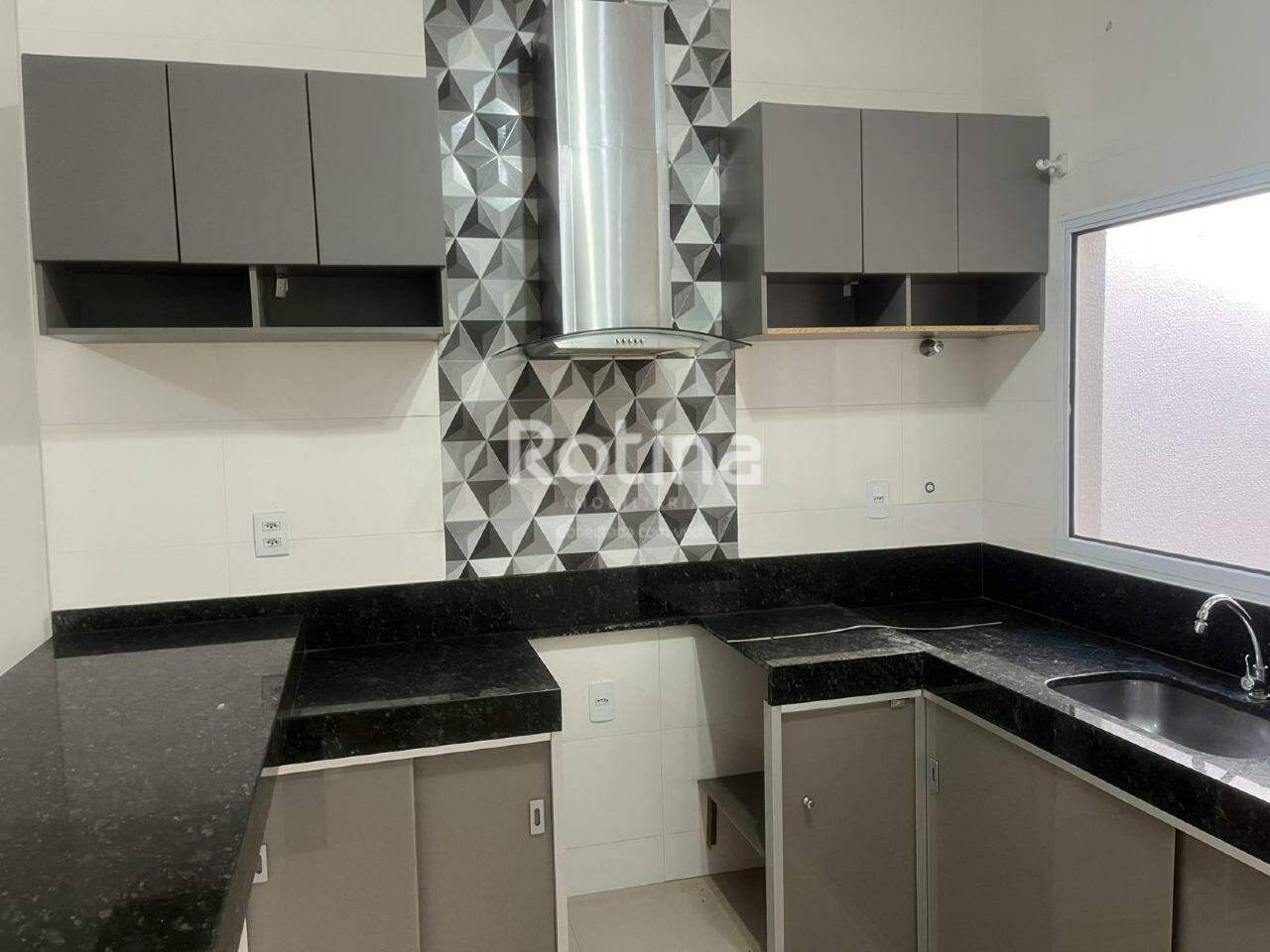 Casa para alugar, 2 quartos em Uberlândia no bairro Shopping Park no valor de R$ 2.000,00 - Rotina Imobiliária: 