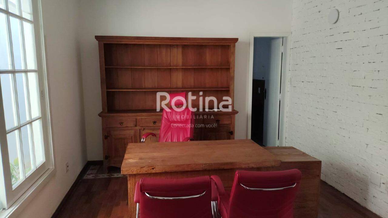 Casa Comercial para alugar, em Uberlândia no bairro Fundinho no valor de R$ 6.500,00 - Rotina Imobiliária: 