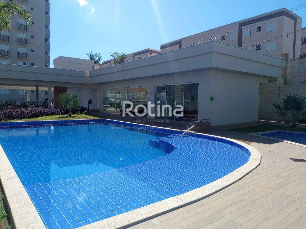 Apartamento para alugar, 3 quartos em Uberlândia no bairro Grand Ville no valor de R$ 3.100,00 - Rotina Imobiliária: 