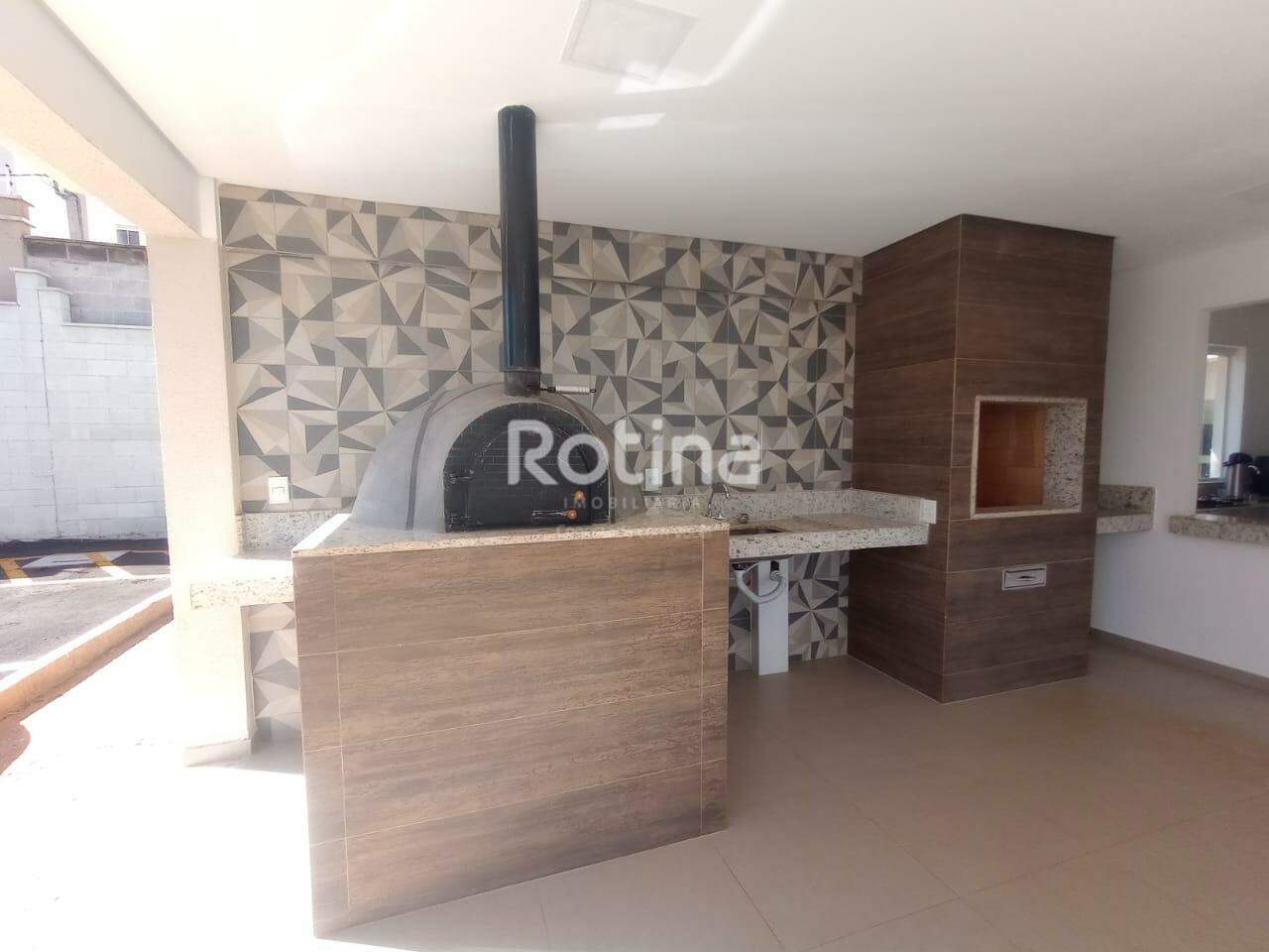Apartamento para alugar, 3 quartos em Uberlândia no bairro Grand Ville no valor de R$ 3.100,00 - Rotina Imobiliária: 
