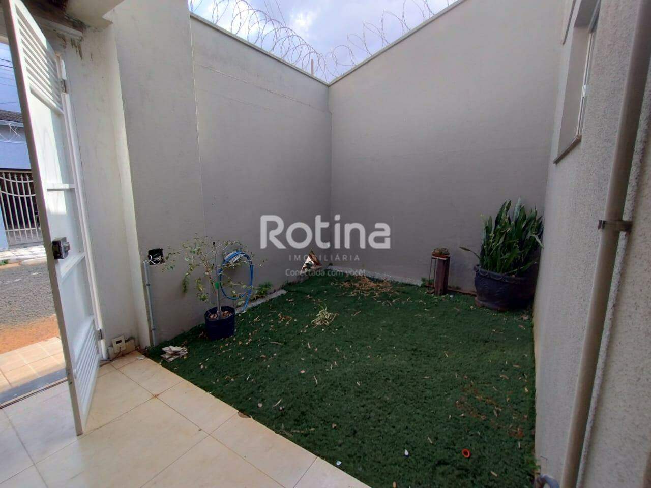 Casa para alugar, 2 quartos em Uberlândia no bairro Brasil no valor de R$ 2.700,00 - Rotina Imobiliária: 