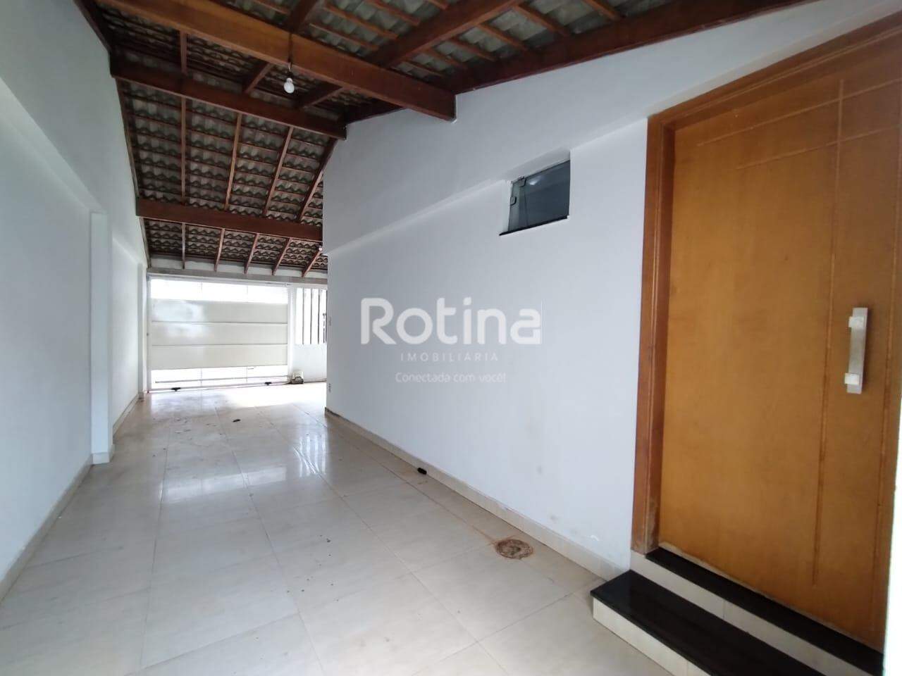 Casa para alugar, 2 quartos em Uberlândia no bairro Brasil no valor de R$ 2.700,00 - Rotina Imobiliária: 