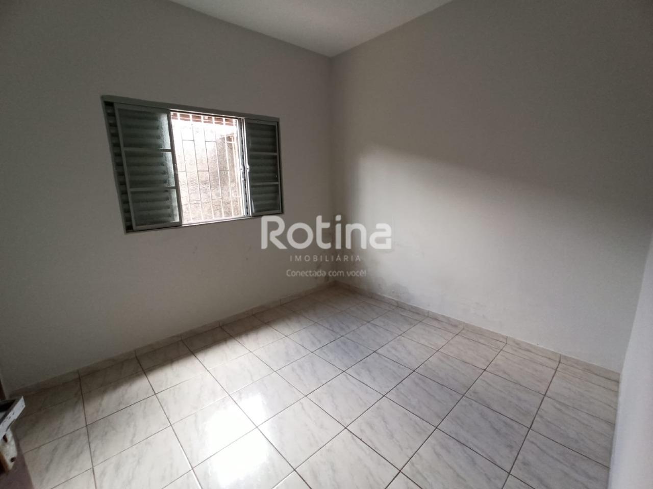 Casa para alugar, 3 quartos em Uberlândia no bairro Cidade Jardim no valor de R$ 2.400,00 - Rotina Imobiliária: 