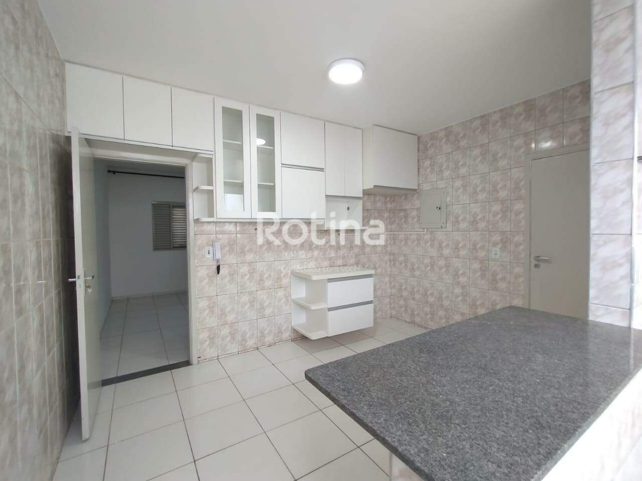 Apartamento para alugar, 3 quartos em Uberlândia no bairro Nossa Senhora Aparecida no valor de R$ 1.750,00 - Rotina Imobiliária: 