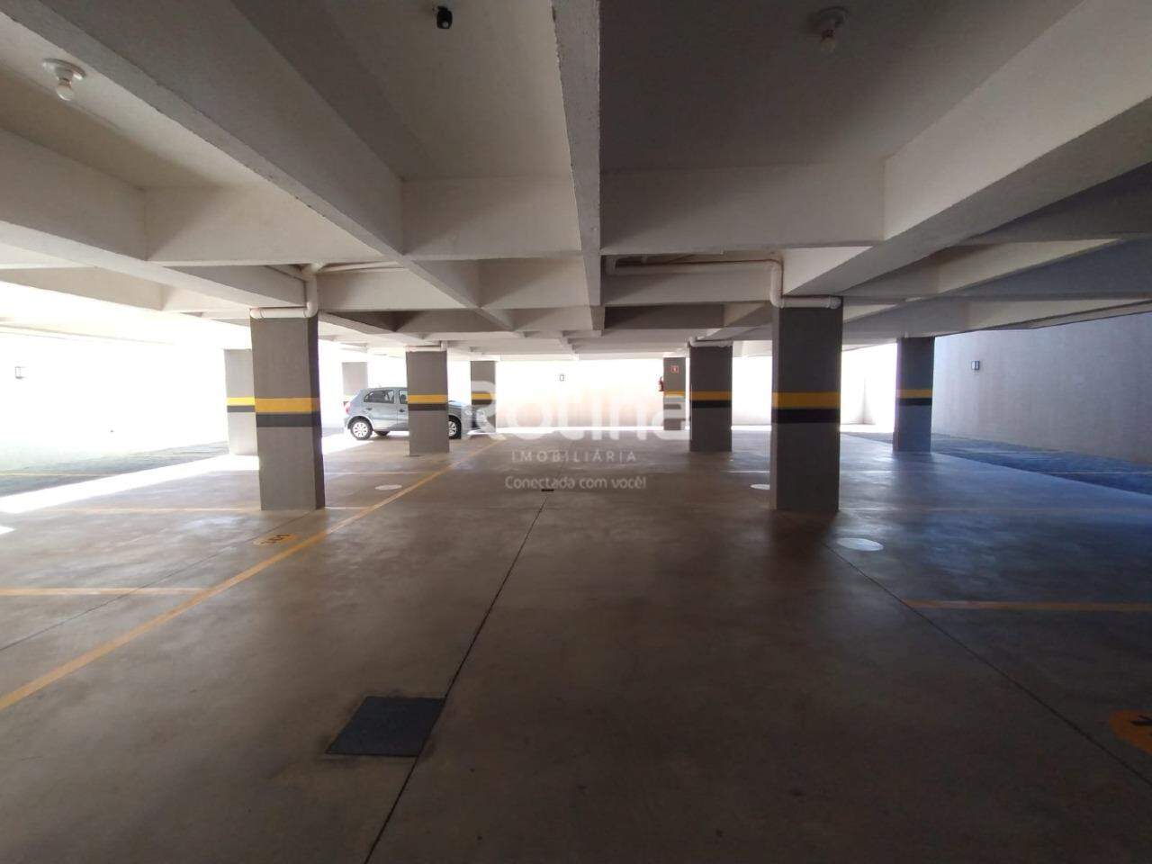 Apartamento para alugar, 2 quartos em Uberlândia no bairro Novo Mundo no valor de R$ 1.800,00 - Rotina Imobiliária: 