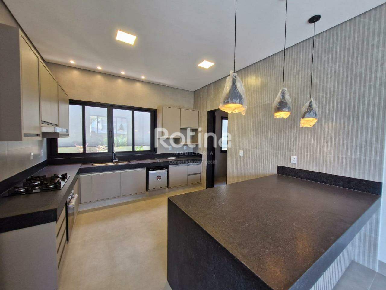 Casa Condomínio Fechado para alugar, 4 quartos em Uberlândia no bairro Jardim Botânico no valor de R$ 23.000,00 - Rotina Imobiliária: 