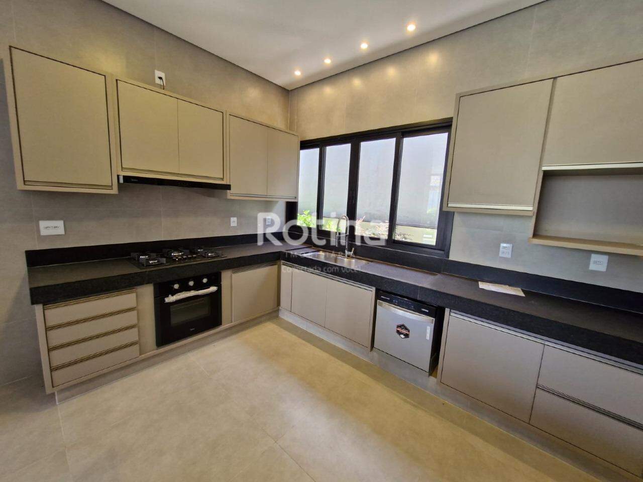 Casa Condomínio Fechado para alugar, 4 quartos em Uberlândia no bairro Jardim Botânico no valor de R$ 23.000,00 - Rotina Imobiliária: 