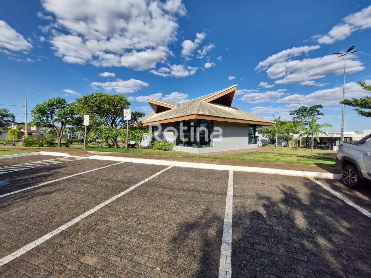 Casa Condomínio Fechado para alugar, 4 quartos em Uberlândia no bairro Jardim Botânico no valor de R$ 23.000,00 - Rotina Imobiliária: 