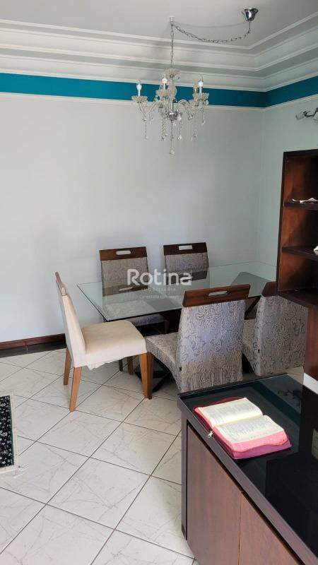 Apartamento para alugar, 3 quartos em Uberlândia no bairro Santa Mônica no valor de R$ 2.500,00 - Rotina Imobiliária: 