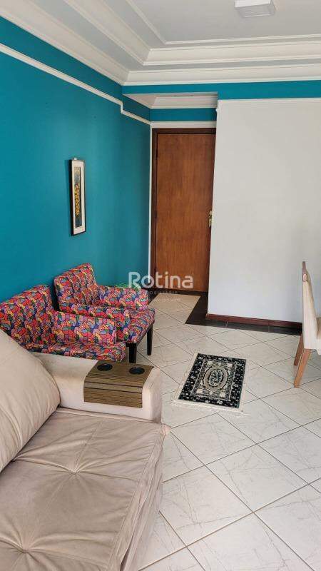 Apartamento para alugar, 3 quartos em Uberlândia no bairro Santa Mônica no valor de R$ 2.500,00 - Rotina Imobiliária: 