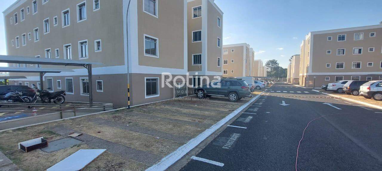 Apartamento para alugar, 2 quartos em Uberlândia no bairro Chacaras Tubalina e Quartel no valor de R$ 850,00 - Rotina Imobiliária: 