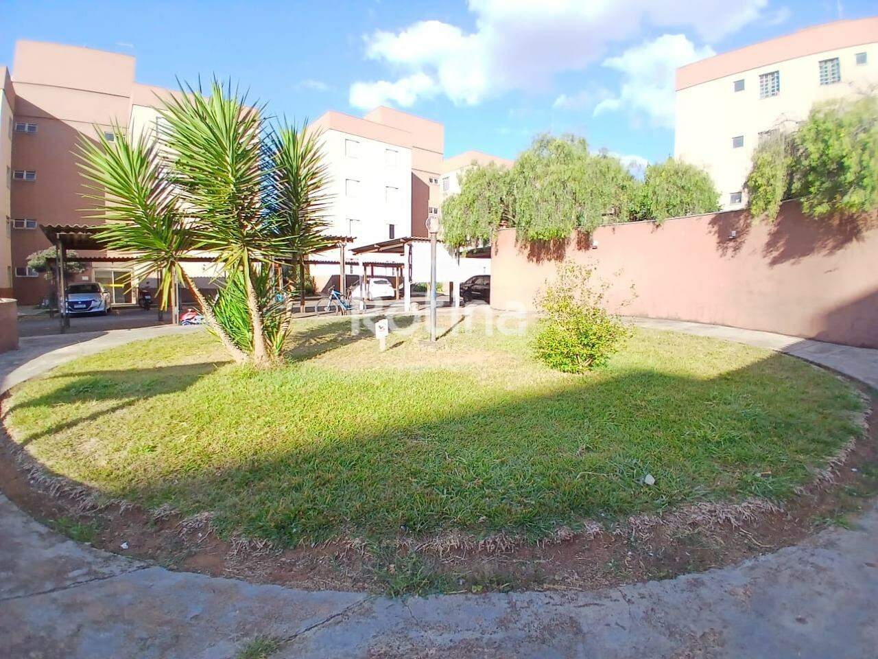 Apartamento para alugar, 2 quartos em Uberlândia no bairro Laranjeiras no valor de R$ 1.000,00 - Rotina Imobiliária: 