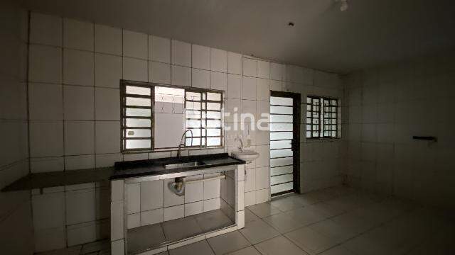Casa Comercial para alugar, 5 quartos em Uberlândia no bairro Cidade Jardim no valor de R$ 3.500,00 - Rotina Imobiliária: 