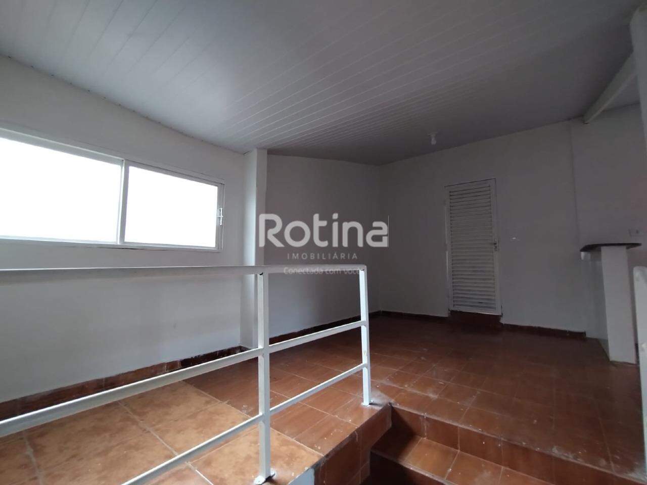 Casa para alugar, 3 quartos em Uberlândia no bairro Lídice no valor de R$ 4.500,00 - Rotina Imobiliária: 