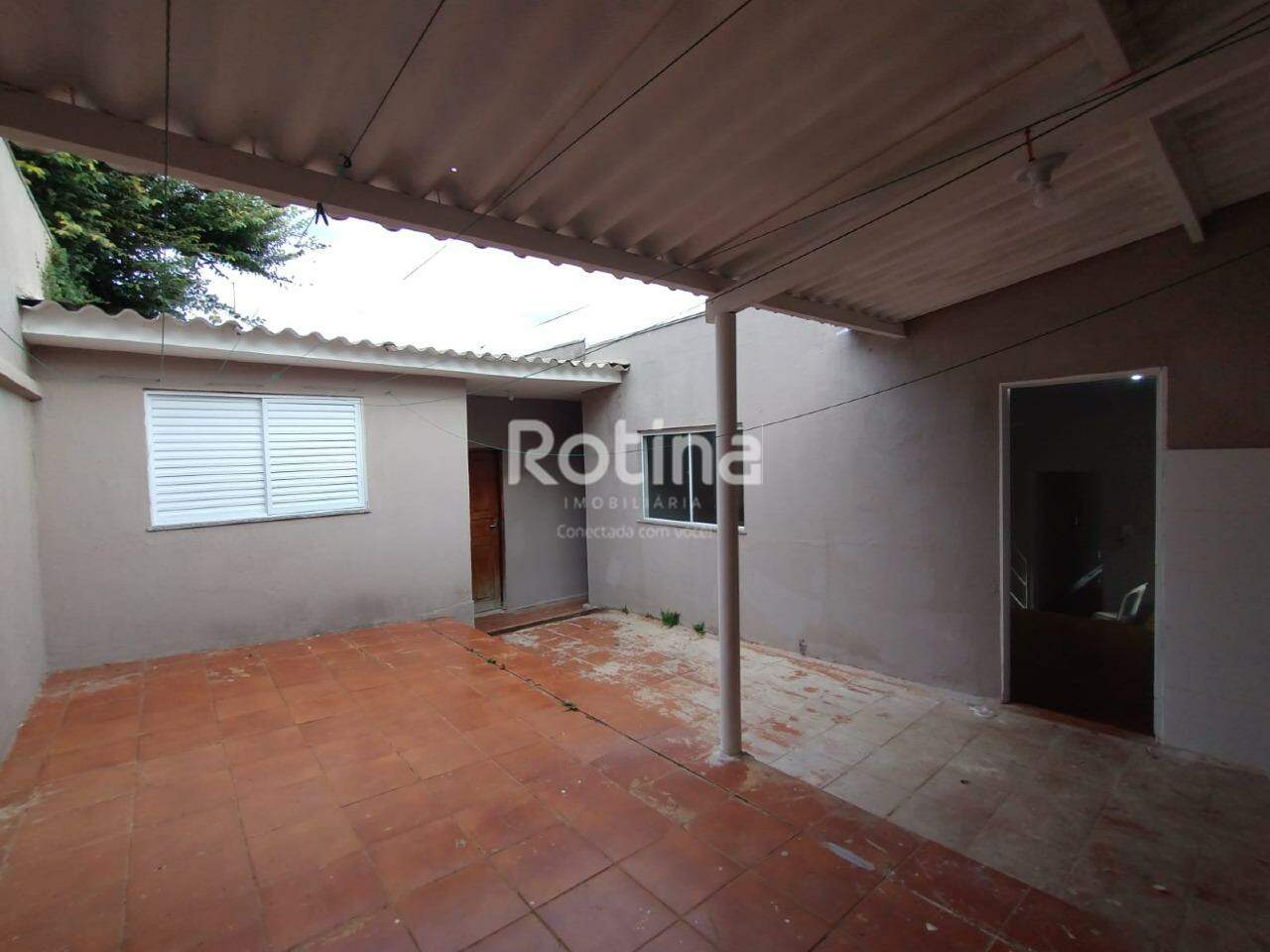 Casa para alugar, 3 quartos em Uberlândia no bairro Lídice no valor de R$ 4.500,00 - Rotina Imobiliária: 