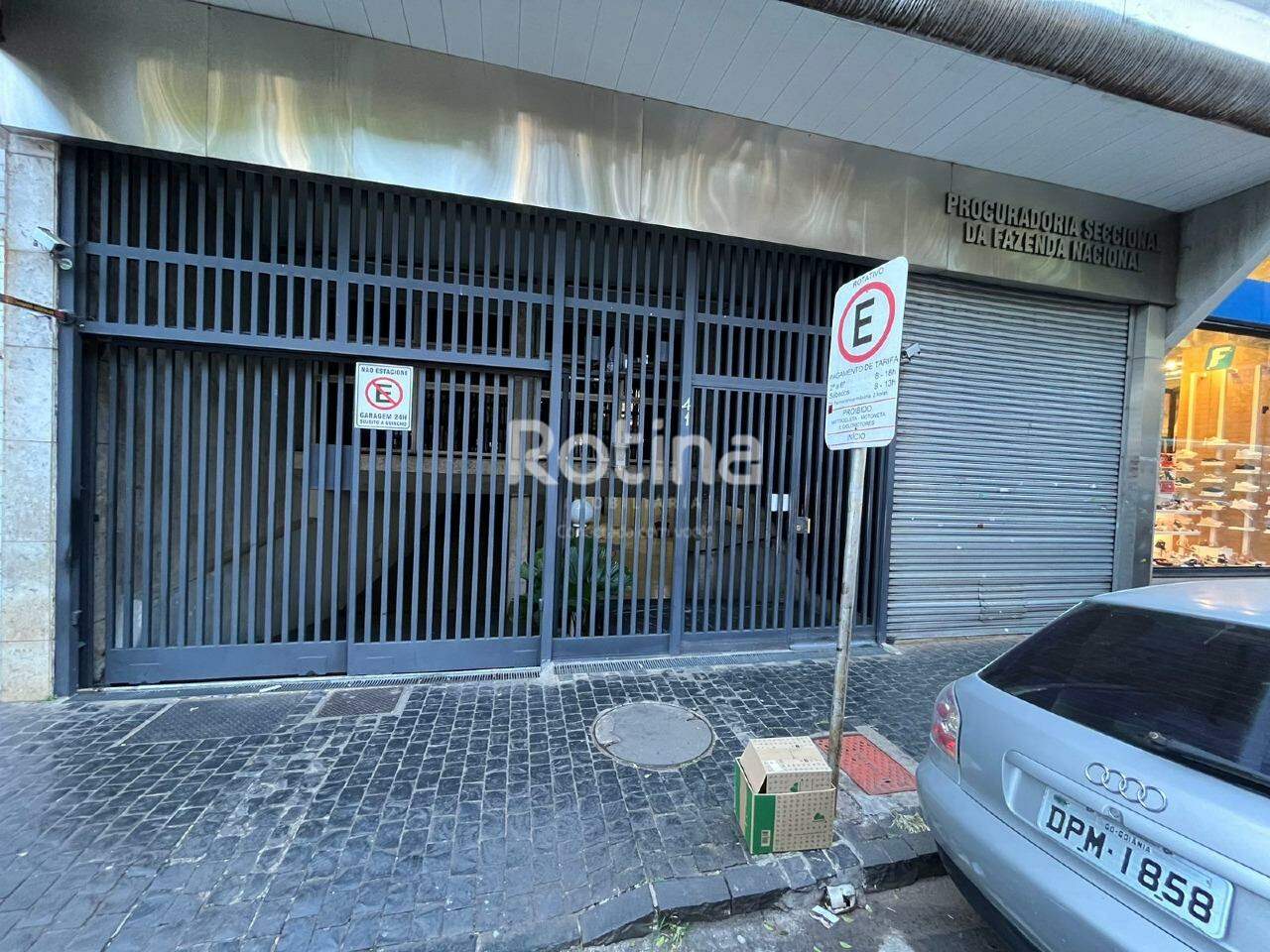 Apartamento para alugar, 3 quartos em Uberlândia no bairro Centro no valor de R$ 1.500,00 - Rotina Imobiliária: 
