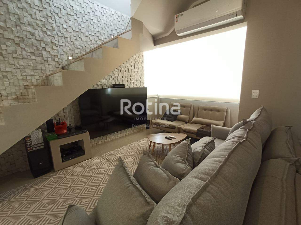 Apartamento para alugar, 2 quartos em Uberlândia no bairro Granada no valor de R$ 7.000,00 - Rotina Imobiliária: 