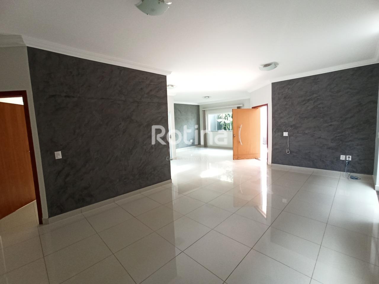 Casa para alugar, 3 quartos em Uberlândia no bairro Cidade Jardim no valor de R$ 4.700,00 - Rotina Imobiliária: 