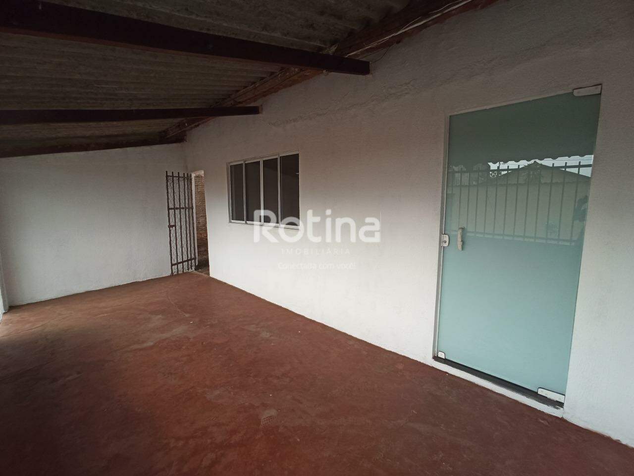 Casa para alugar, 2 quartos em Uberlândia no bairro Luizote de Freitas no valor de R$ 1.400,00 - Rotina Imobiliária: 