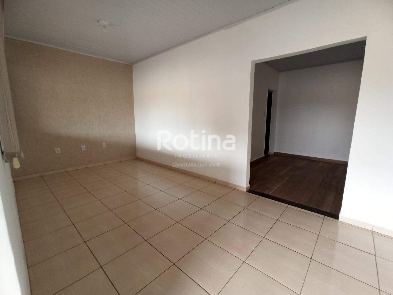 Casa para alugar, 2 quartos em Uberlândia no bairro Luizote de Freitas no valor de R$ 1.400,00 - Rotina Imobiliária: 