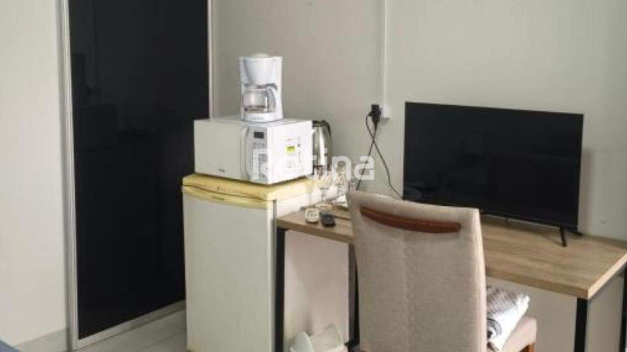 Flat para alugar, 1 quarto em Uberlândia no bairro Jardim Karaíba no valor de R$ 2.500,00 - Rotina Imobiliária: 