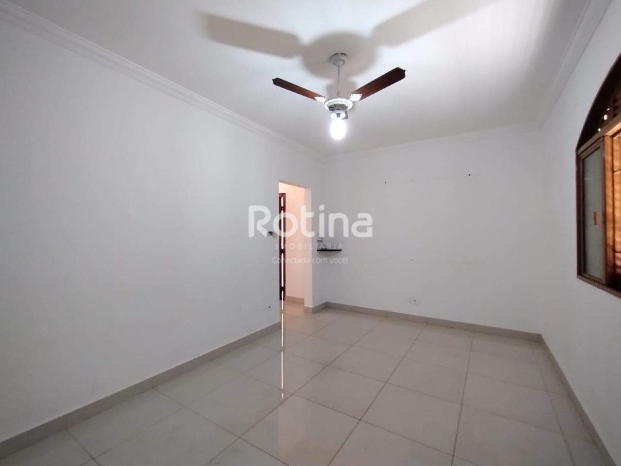 Casa para alugar, 3 quartos em Uberlândia no bairro Brasil no valor de R$ 2.500,00 - Rotina Imobiliária: 
