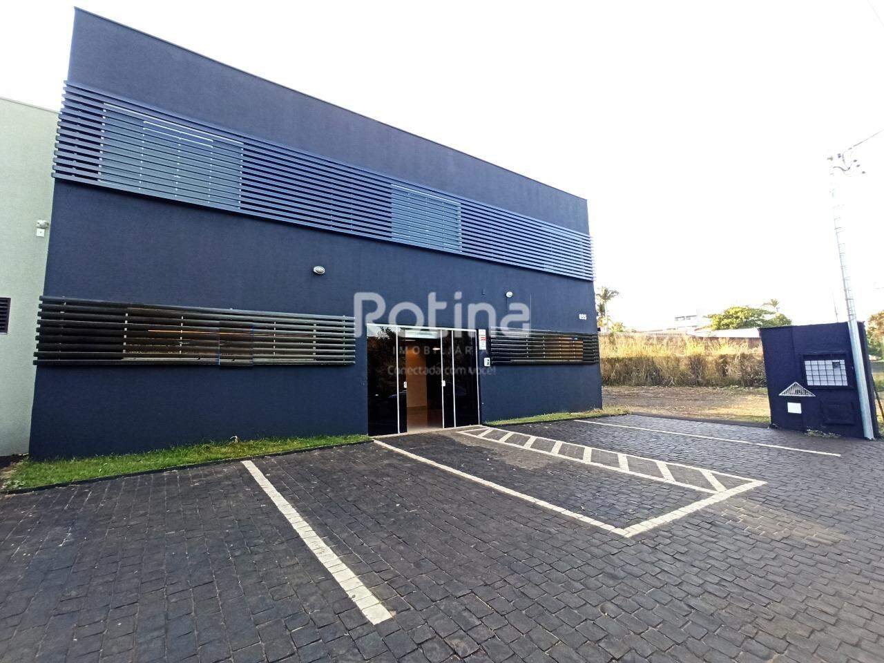 Loja para alugar, em Uberlândia no bairro Daniel Fonseca no valor de R$ 12.000,00 - Rotina Imobiliária: 