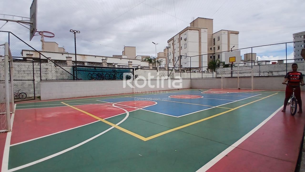 Apartamento para alugar, 3 quartos em Uberlândia no bairro Grand Ville no valor de R$ 1.400,00 - Rotina Imobiliária: 