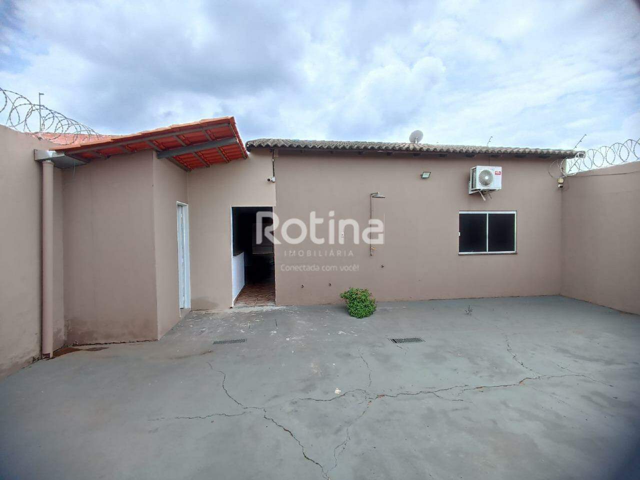 Casa à venda, 4 quartos em Uberlândia no bairro Jardim Europa no valor de R$ 500.000,00 - Rotina Imobiliária: 