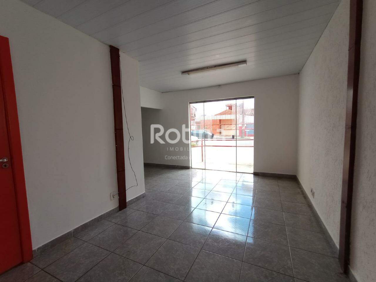 Casa Comercial para alugar, em Uberlândia no bairro Centro no valor de R$ 4.000,00 - Rotina Imobiliária: 