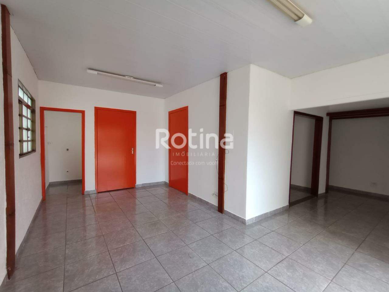 Casa Comercial para alugar, em Uberlândia no bairro Centro no valor de R$ 4.000,00 - Rotina Imobiliária: 