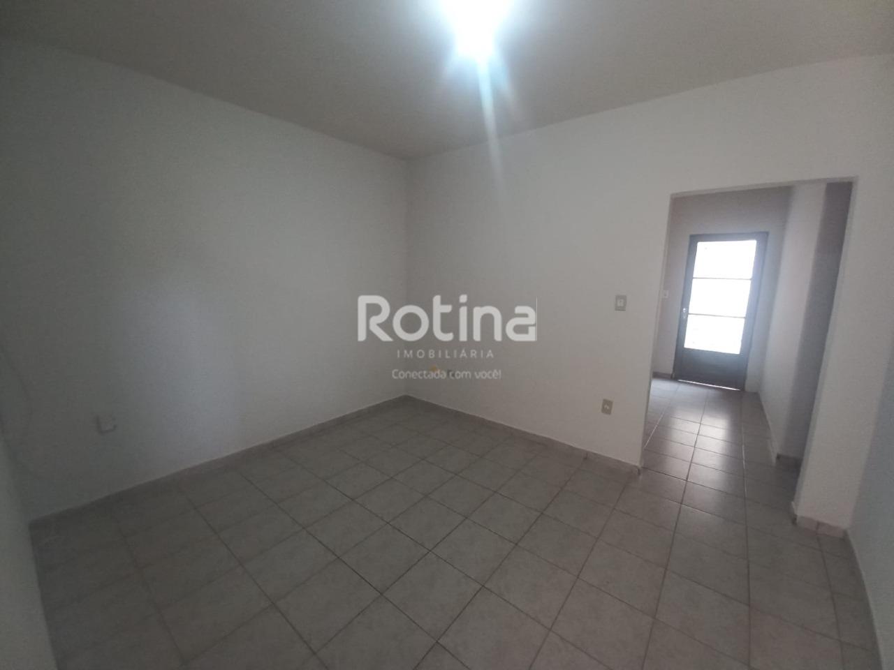 Casa para alugar, 2 quartos em Uberlândia no bairro Segismundo Pereira no valor de R$ 1.200,00 - Rotina Imobiliária: 