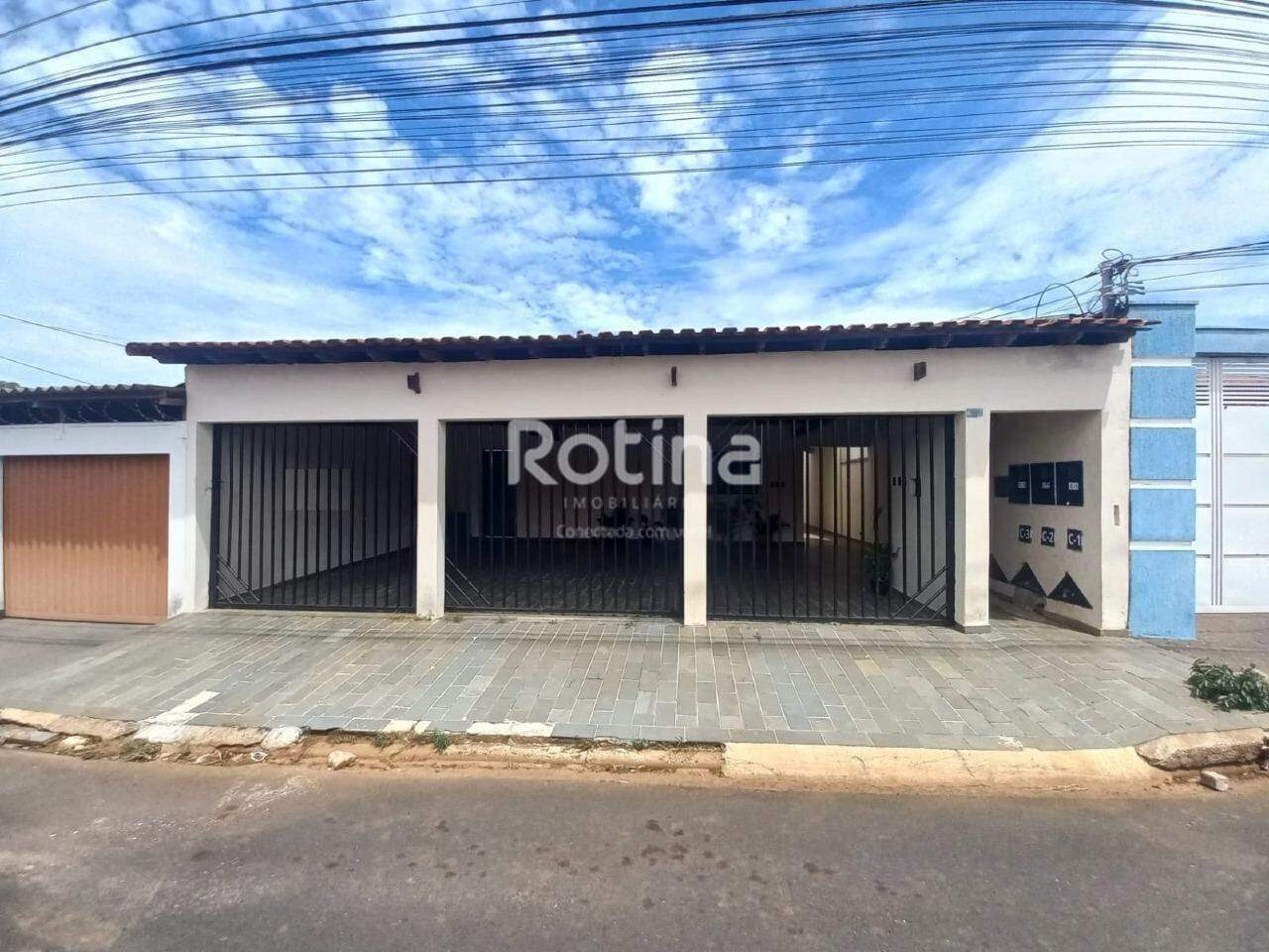 Casa para alugar, 2 quartos em Uberlândia no bairro Segismundo Pereira no valor de R$ 1.200,00 - Rotina Imobiliária: 