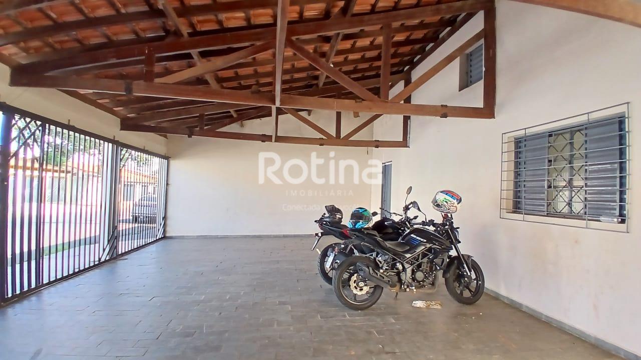 Casa para alugar, 2 quartos em Uberlândia no bairro Segismundo Pereira no valor de R$ 1.200,00 - Rotina Imobiliária: 