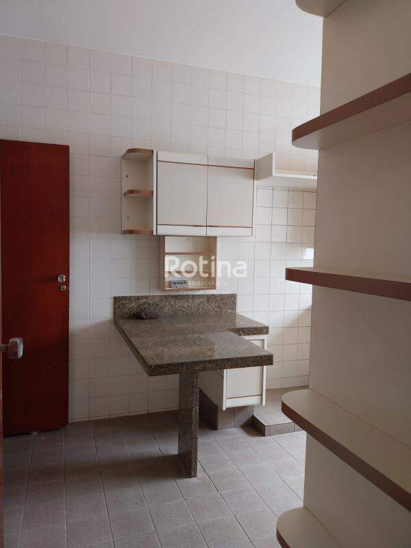 Apartamento à venda, 3 quartos em Uberlândia no bairro Centro no valor de R$ 500.000,00 - Rotina Imobiliária: 