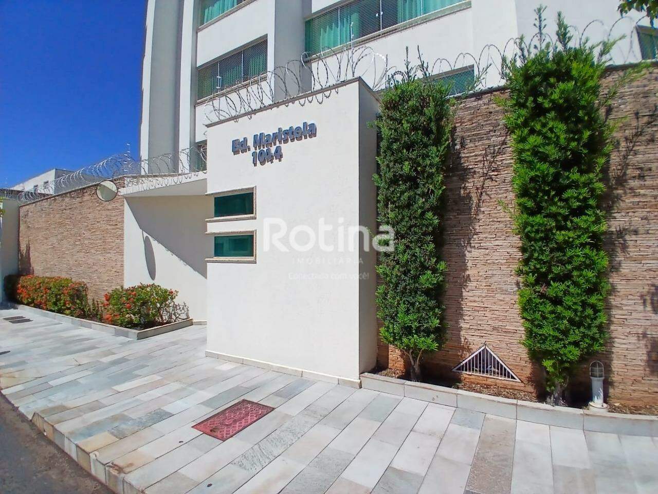 Apartamento para alugar, 3 quartos em Uberlândia no bairro Nossa Senhora Aparecida no valor de R$ 3.500,00 - Rotina Imobiliária: 