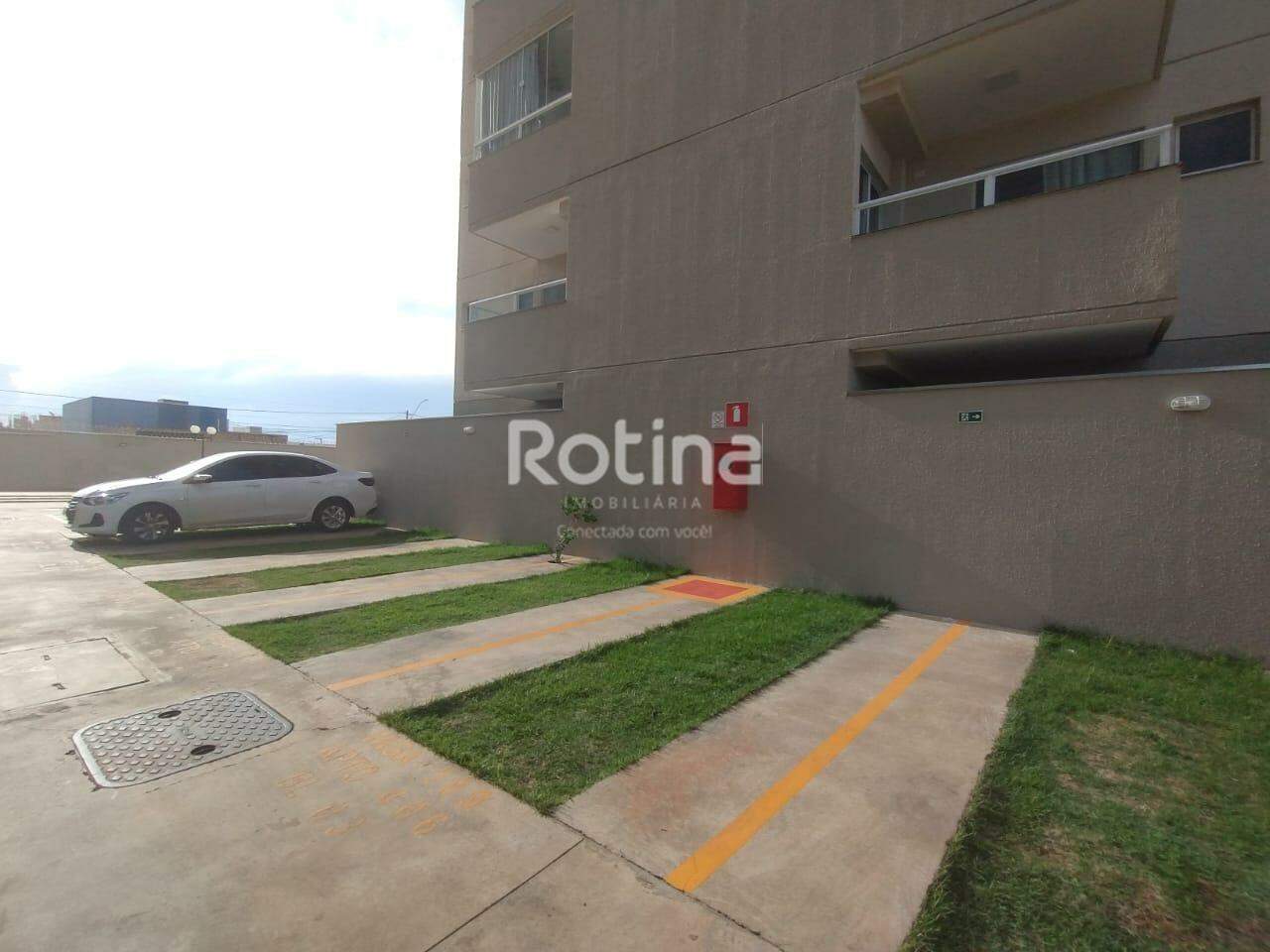 Apartamento para alugar, 2 quartos em Uberlândia no bairro Novo Mundo no valor de R$ 2.300,00 - Rotina Imobiliária: 