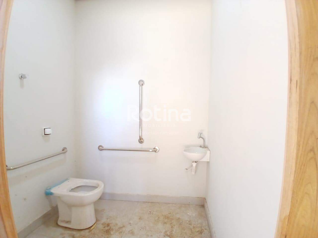 Galpão para alugar, em Uberlândia no bairro Shopping Park no valor de R$ 5.500,00 - Rotina Imobiliária: 