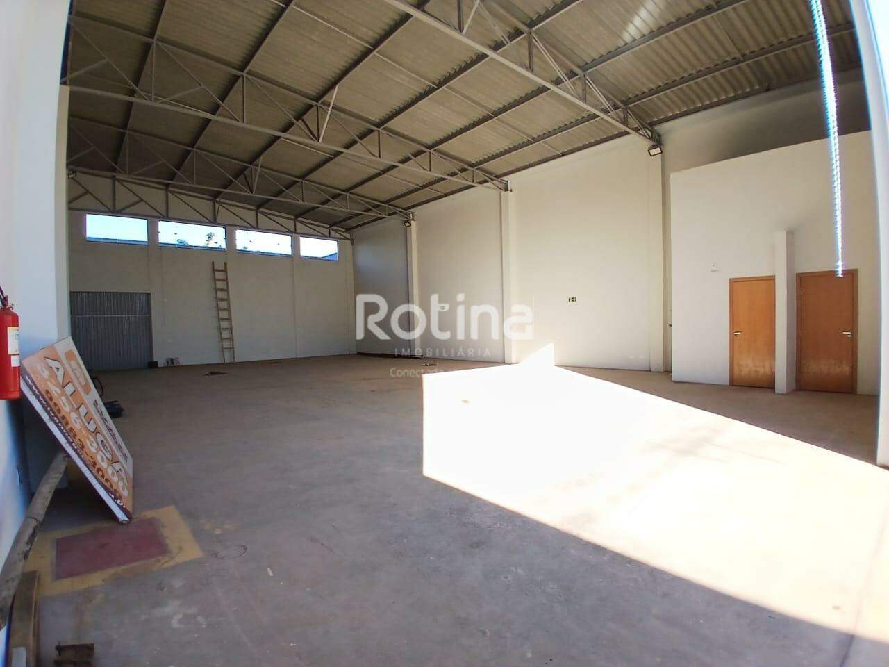 Galpão para alugar, em Uberlândia no bairro Shopping Park no valor de R$ 5.500,00 - Rotina Imobiliária: 