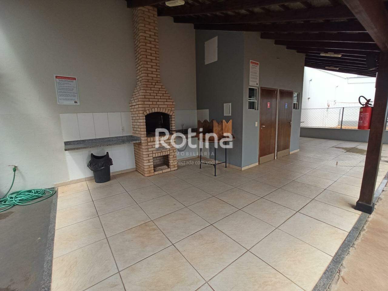 Apartamento para alugar, 3 quartos em Uberlândia no bairro Alto Umuarama no valor de R$ 2.200,00 - Rotina Imobiliária: 