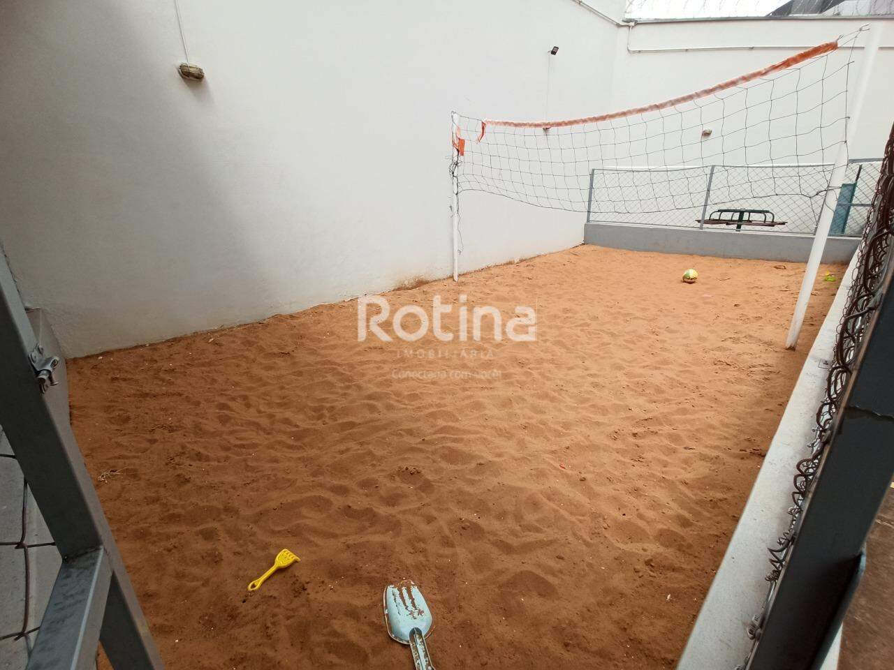 Apartamento para alugar, 3 quartos em Uberlândia no bairro Alto Umuarama no valor de R$ 2.200,00 - Rotina Imobiliária: 