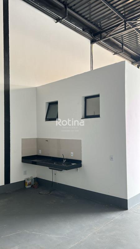 Galpão para alugar, em Uberlândia no bairro Alto Umuarama no valor de R$ 7.000,00 - Rotina Imobiliária: 