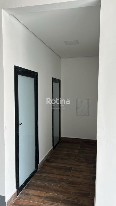 Galpão para alugar, em Uberlândia no bairro Alto Umuarama no valor de R$ 7.000,00 - Rotina Imobiliária: 