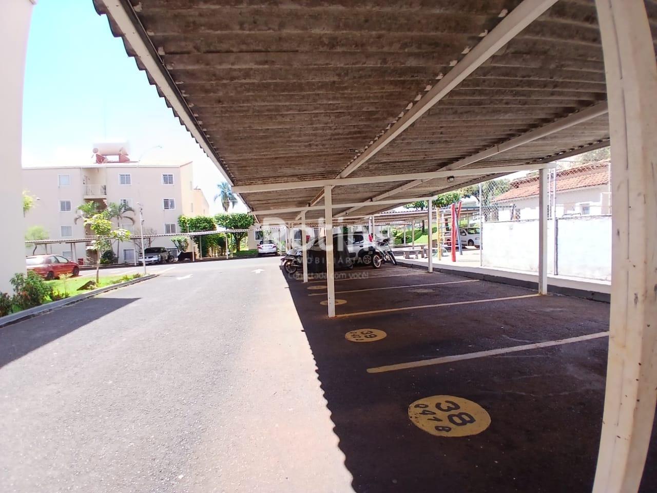 Apartamento para alugar, 3 quartos em Uberlândia no bairro Chacaras Tubalina e Quartel no valor de R$ 1.200,00 - Rotina Imobiliária: 